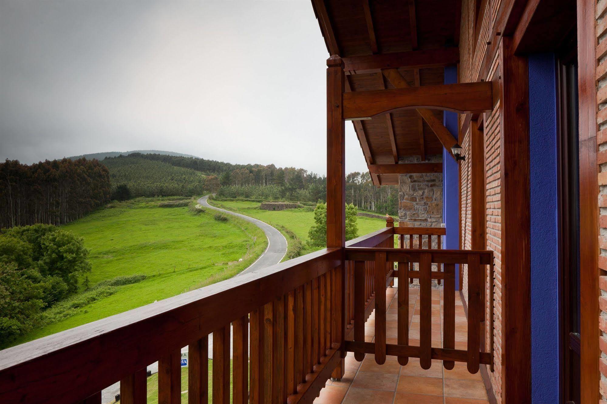Hotel-Apartamento Rural Atxurra Bermeo Exterior foto